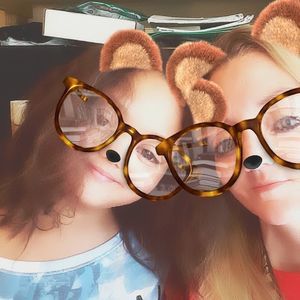 Meet your Posher, Amie